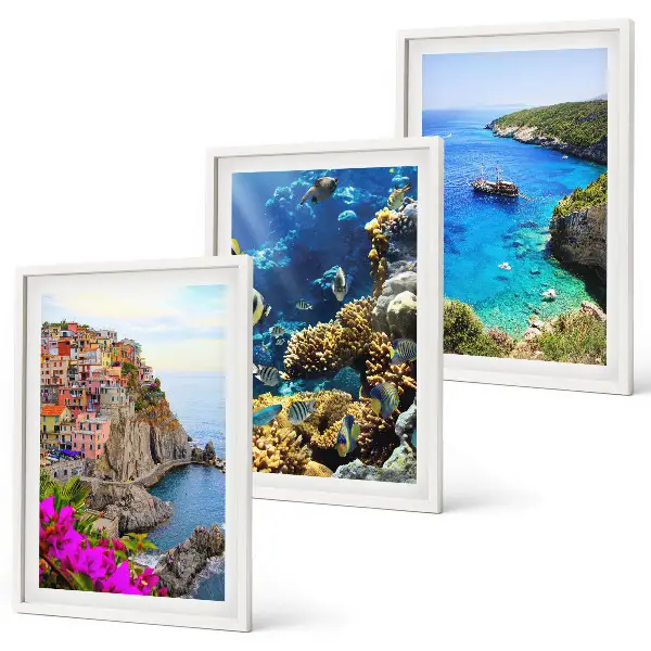 Set de 3 cuadros para salón vistas al mar con casas coloridas
