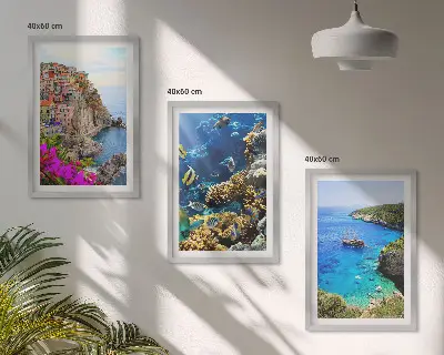 Set de 3 cuadros para salón vistas al mar con casas coloridas