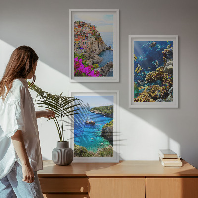 Set de 3 cuadros para salón Vistas al mar, casas coloridas