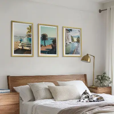 Set de 3 cuadros para salón con diseño de cascada de palmeras navideñas