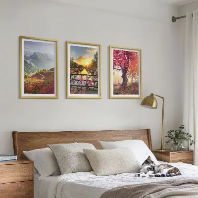 Set de 3 cuadros para salón con diseño de paisajes de montaña en bicicleta