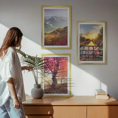 Set de 3 cuadros para salón con diseño de paisajes de montaña en bicicleta