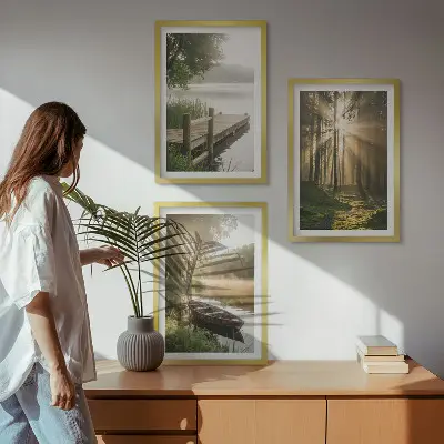 Juego de 3 cuadros con paisaje de lago, bosque y barco con niebla matutina