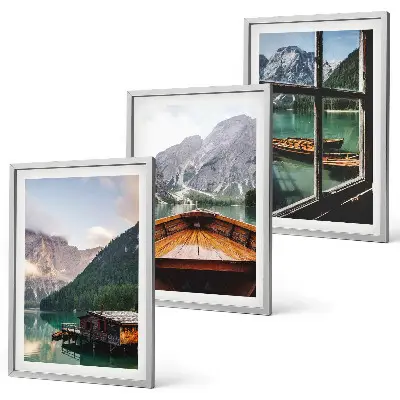 Juego de 3 cuadros con casas rurales en un lago de montaña cerca de Łódź