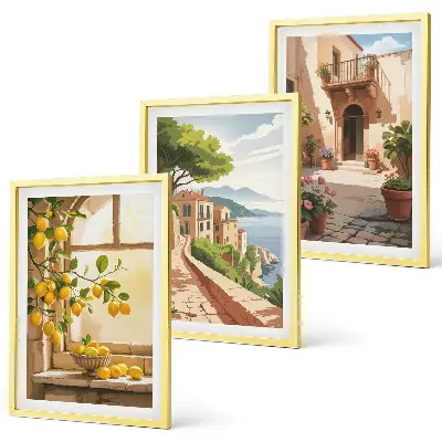 Set de 3 cuadros para salón con motivos de frutas cítricas en una cocina de ciudad costera
