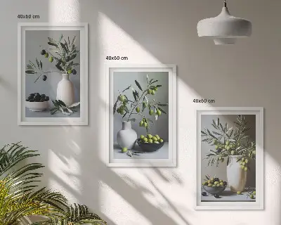 Set de 3 cuadros para salón con diseño de aceitunas en jarrones discretos