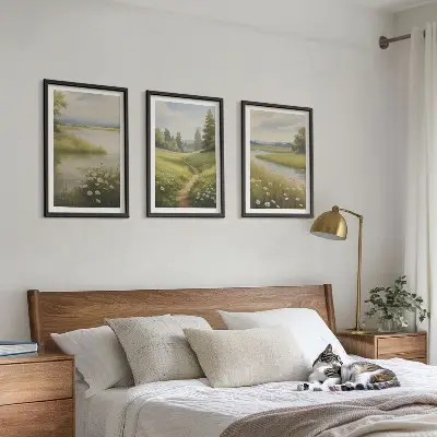 Set de 3 cuadros para salón con paisaje primaveral de pradera ribereña