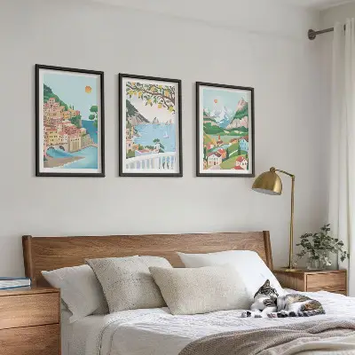 Set de 3 cuadros para salón con vistas costeras en tonos pastel