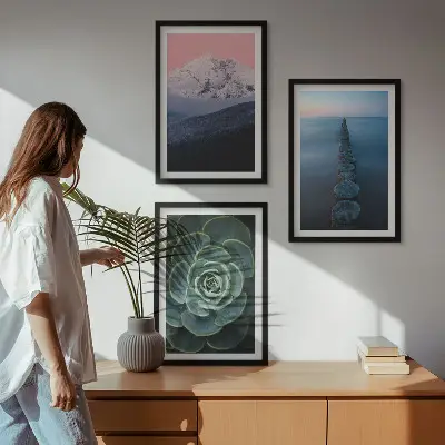 Set de 3 cuadros para salón con diseño de montañas, cielo rosa, agua y suculentas