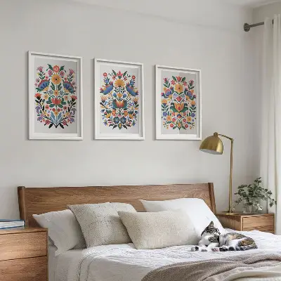 Set de 3 cuadros para salón con estampados florales en colores intensos