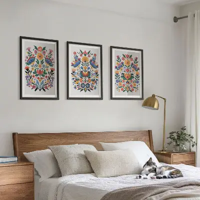 Set de 3 cuadros para salón con estampados florales en colores intensos