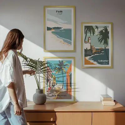 Set de 3 cuadros para salón con diseño de playas tropicales y palmeras