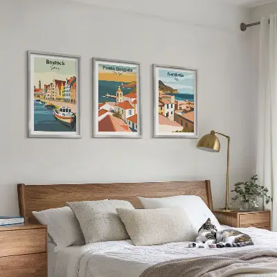 Juego de 3 cuadros con vistas de ciudades costeras europeas