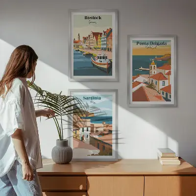 Juego de 3 cuadros con vistas de ciudades costeras europeas
