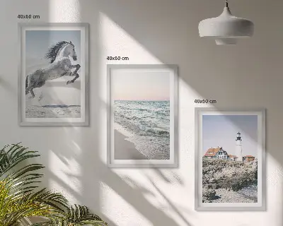 Set de 3 cuadros decorativos para salón con diseño de caballos en la playa con faro y olas