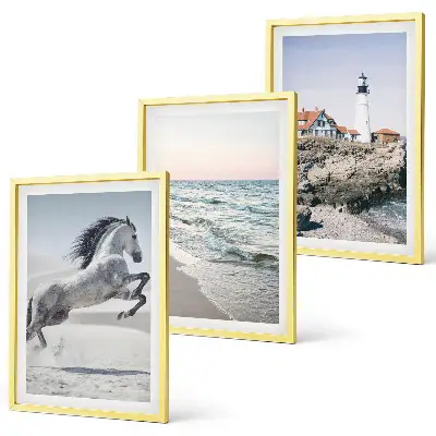 Set de 3 cuadros decorativos para salón con diseño de caballos en la playa con faro y olas
