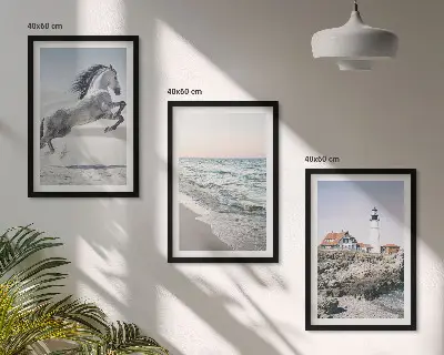 Set de 3 cuadros decorativos para salón con diseño de caballos en la playa con faro y olas