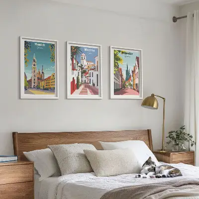 Juego de 3 cuadros con ilustraciones de ciudades europeas a color