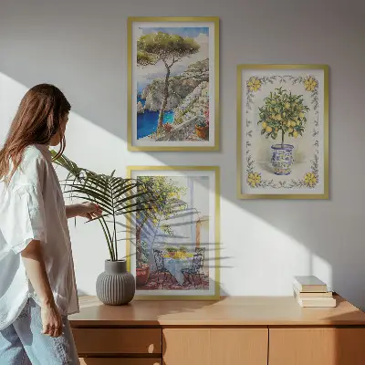 Set de 3 cuadros para salón con diseño de vista al mar de limoneros