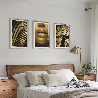Set de 3 cuadros decorativos motivo de monstera, palmera y boca de mujer