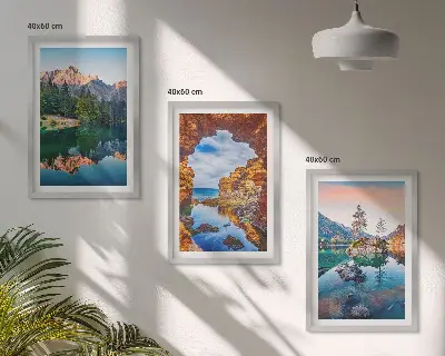 Juego de 3 cuadros con reflejos de rocas en lagos de montaña