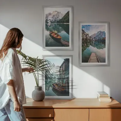 Set de 3 cuadros para salón con paisajes de lago, montañas, barcos y cabaña