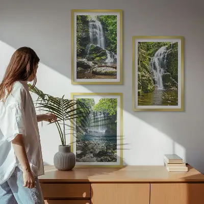 Set de 3 cuadros para salón con diseño de cascadas y entorno verde