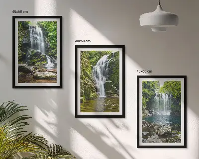 Set de 3 cuadros para salón con diseño de cascadas y entorno verde