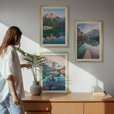 Juego de 3 cuadros con reflejo de lagos de montaña en el bosque