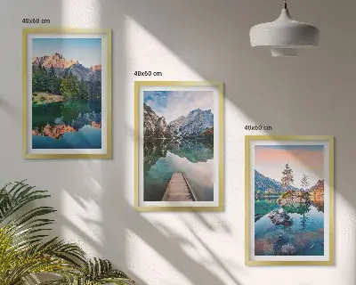 Juego de 3 cuadros con reflejo de lagos de montaña en el bosque