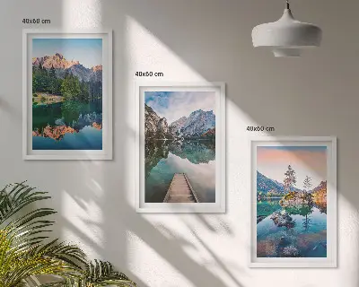 Juego de 3 cuadros con reflejo de lagos de montaña en el bosque