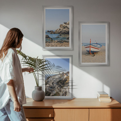 Juego de 3 cuadros Vistas de Grecia con un barco y casas.