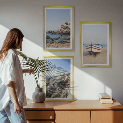 Juego de 3 cuadros Vistas de Grecia con un barco y casas.
