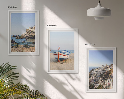 Juego de 3 cuadros Vistas de Grecia con un barco y casas.