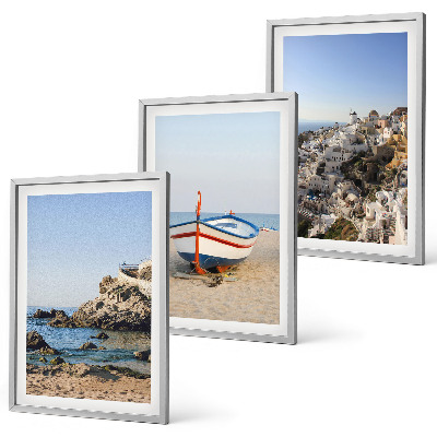 Juego de 3 cuadros Vistas de Grecia con un barco y casas.