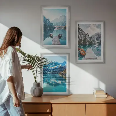 Set de 3 cuadros para salón con reflejo de barcos en lagos de montaña