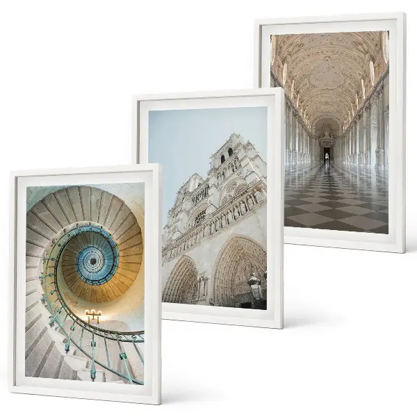 Set de 3 cuadros para salón con la imagen de la escalera de caracol de la fachada de la catedral