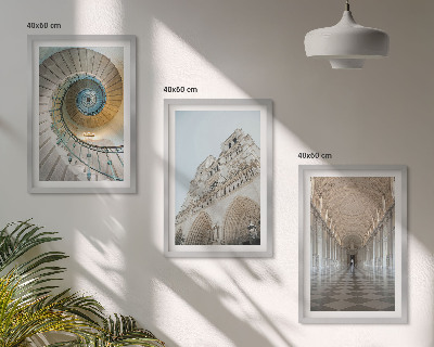 Set de 3 cuadros para salón Escalera de caracol de la fachada de la catedral