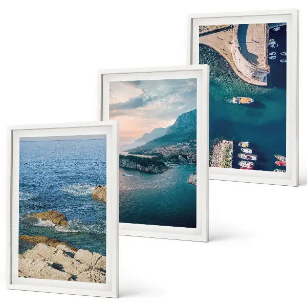 Juego de 3 cuadros con motivos de vistas al mar, acantilados y puertos