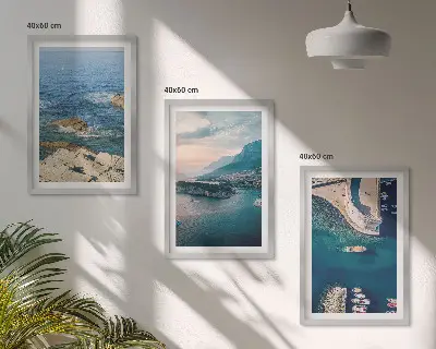 Juego de 3 cuadros con motivos de vistas al mar, acantilados y puertos