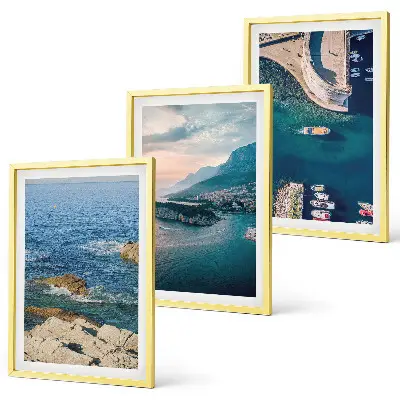 Juego de 3 cuadros con motivos de vistas al mar, acantilados y puertos