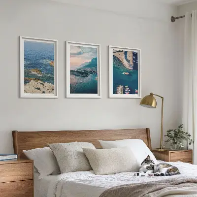 Juego de 3 cuadros con motivos de vistas al mar, acantilados y puertos