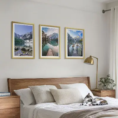 Set de 3 cuadros para salón con diseño de montañas, lagos y muelles de madera
