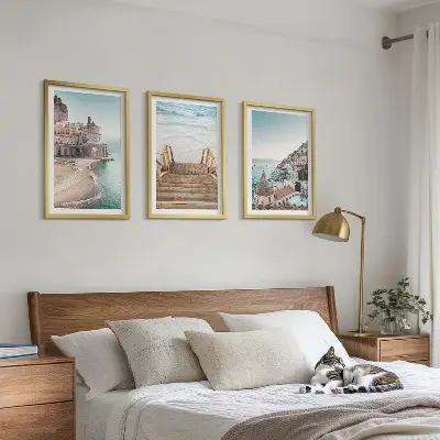 Set de 3 cuadros para salón con vistas de playa en tonos pastel de verano