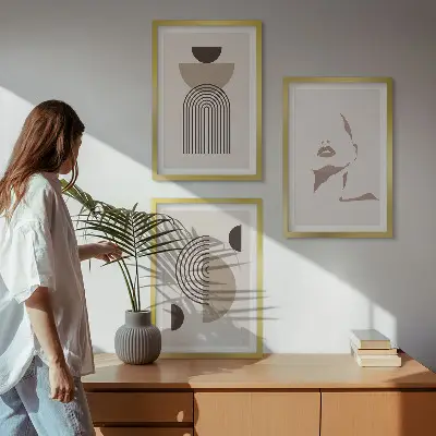 Juego de 3 cuadros diseño de formas abstractas y rostro