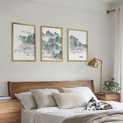 Juego de 3 cuadros diseño japandi con montañas, nubes, pájaros y barco