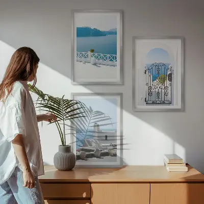 Set de 3 cuadros para salón con diseño de edificios del Mar Blanco en Grecia