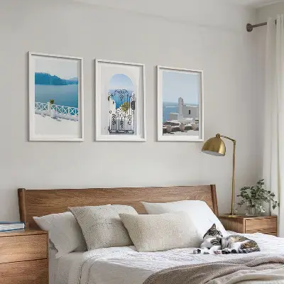 Set de 3 cuadros para salón con diseño de edificios del Mar Blanco en Grecia