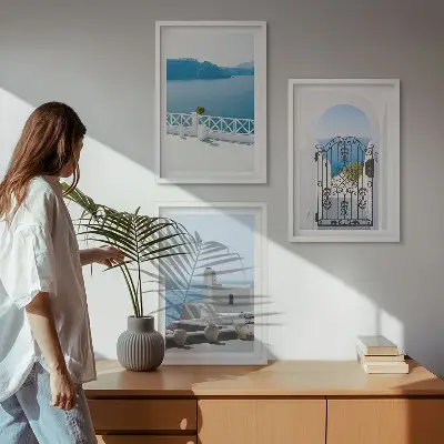 Set de 3 cuadros para salón con diseño de edificios del Mar Blanco en Grecia