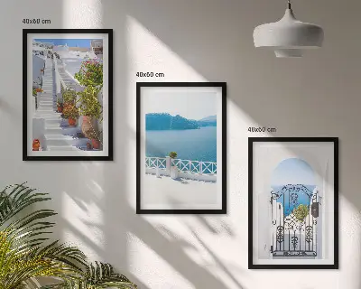 Juego de 3 cuadros con diseño de escaleras blancas, plantas y puerta al mar